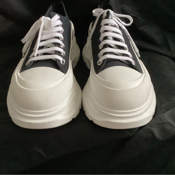 Alexander McQueen Tread Slick Canvas Platform Sneakers, Size 41 - Picture 4 of 14